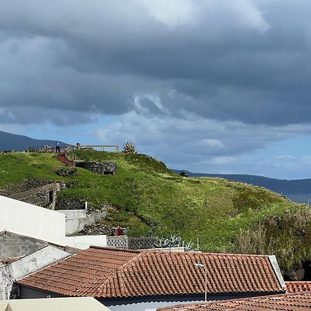 Casa A 2 Minutos A Pe De Piscina Natural Ponta Delgada  Bagian luar foto