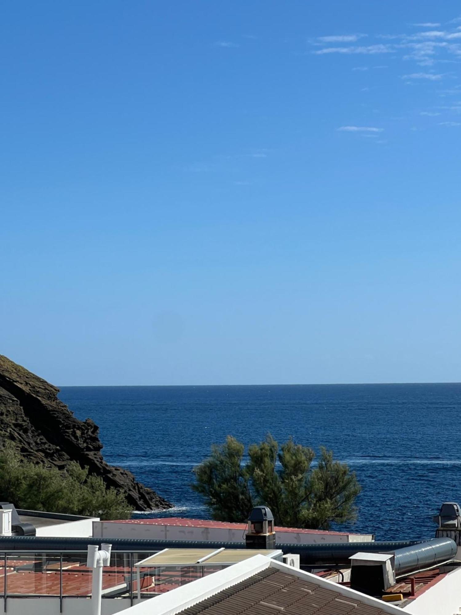 Casa A 2 Minutos A Pe De Piscina Natural Ponta Delgada  Bagian luar foto