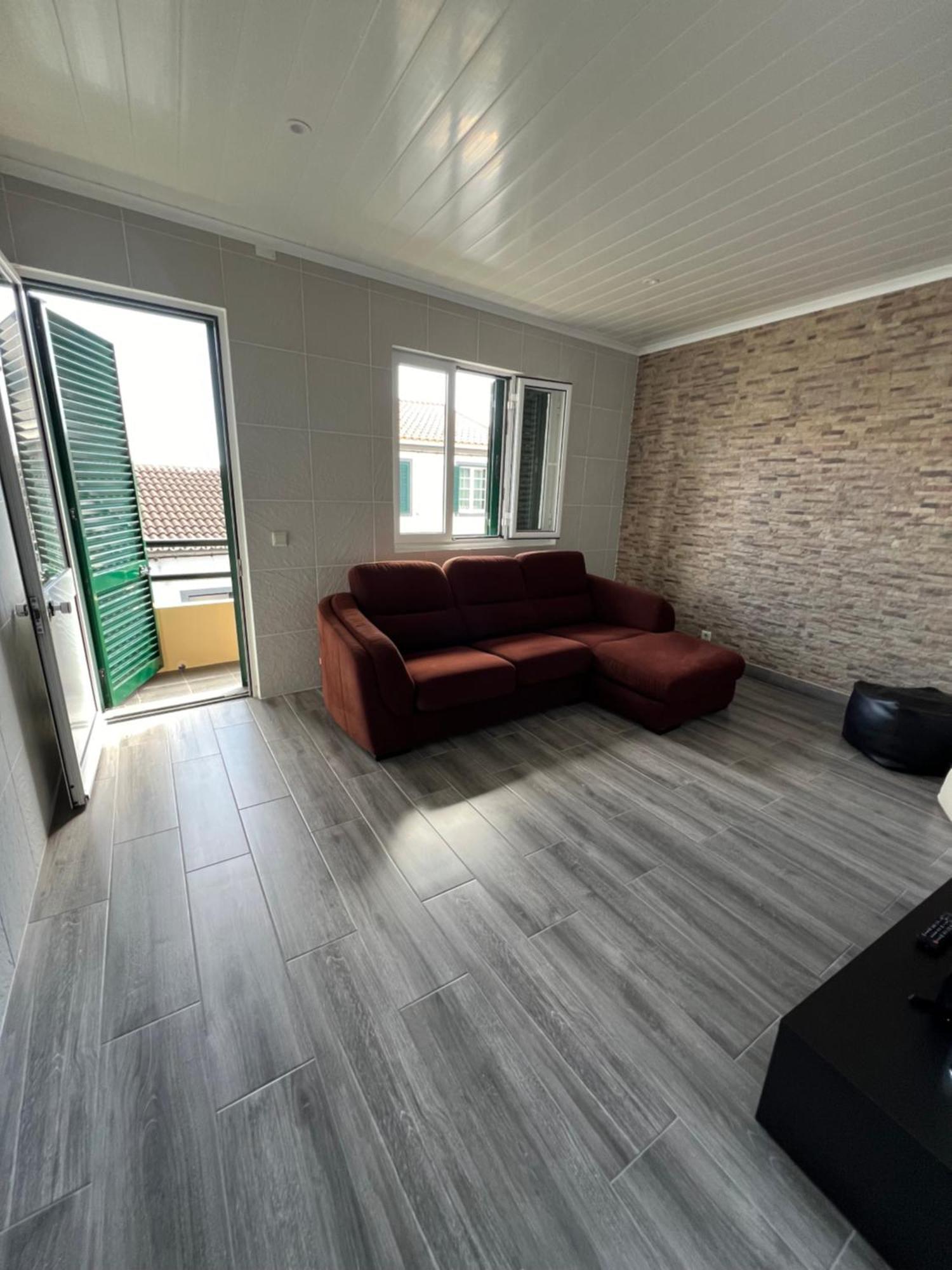 Casa A 2 Minutos A Pe De Piscina Natural Ponta Delgada  Bagian luar foto