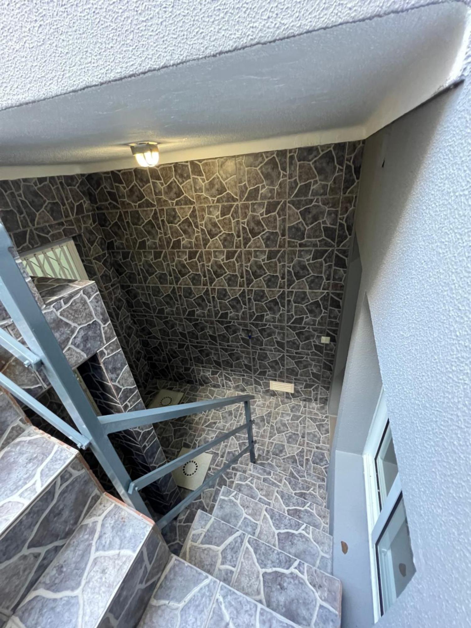 Casa A 2 Minutos A Pe De Piscina Natural Ponta Delgada  Bagian luar foto